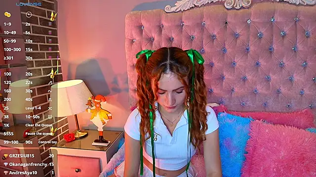 AdelaineBest's cam snapshot