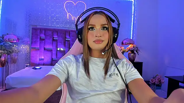 KylieVictoria live sex cam