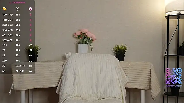 KiraAbling live sex cam