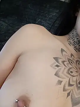 Porcellina181 live sex cam