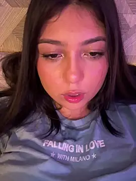 Maii_chan live sex cam