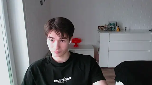 MarkusDean live sex cam