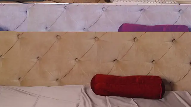 SarahLynz live sex cam