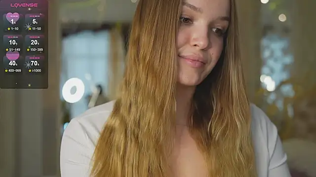 PeachyLina live sex cam