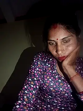 Veshali_Love143's cam snapshot