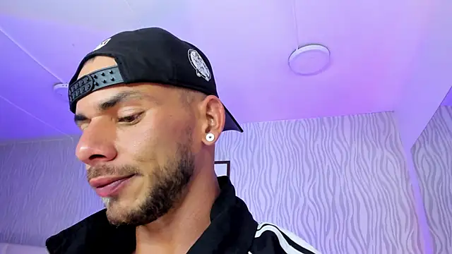 dylan_jacobx's cam snapshot