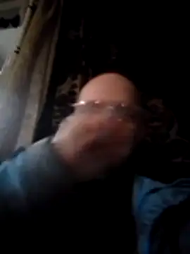 oksana722's Stripchat show and profile