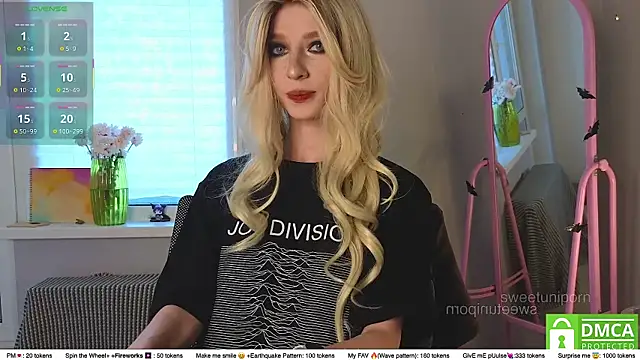 sweetuniporn live sex cam