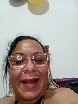 AnittaTettona live sex cam