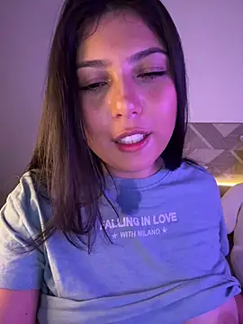 Maii_chan live sex cam