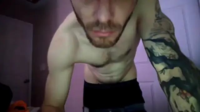 Huntzg23 live sex cam