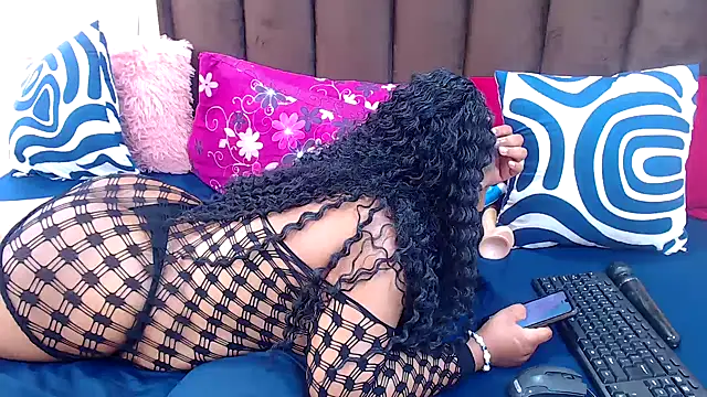 AfricanQueenxx40's cam snapshot