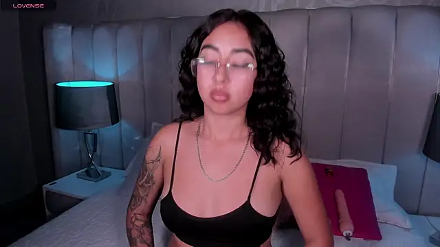 AryVixen's cam snapshot