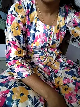 Cute-Telugu-Teacher's cam snapshot