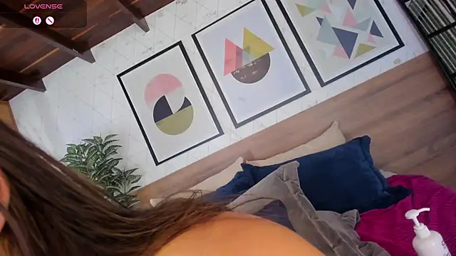 MiaKay1's cam snapshot