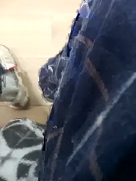 Valencianoo411's cam snapshot