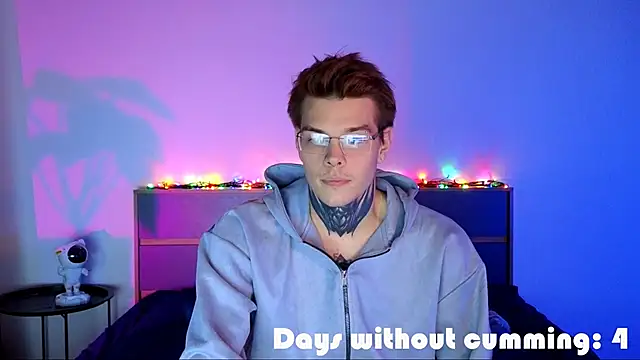 DENIS_HERE's cam snapshot