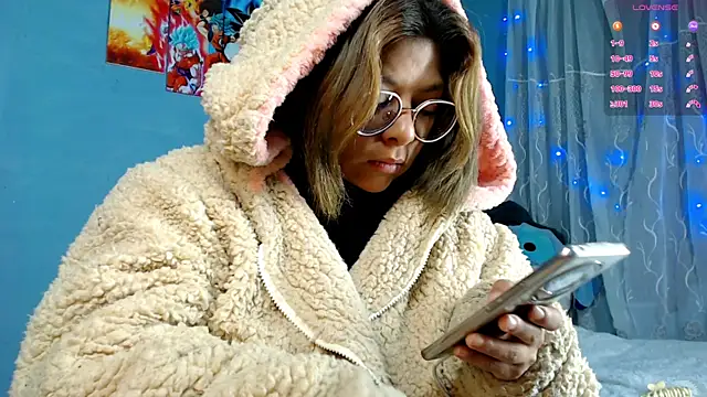 PrincessVenus23 live sex cam