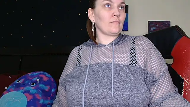 ToxicLilly live sex cam