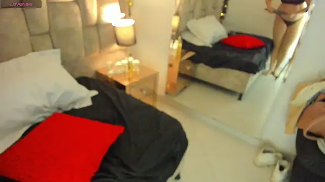 EvamilfXXX's cam snapshot