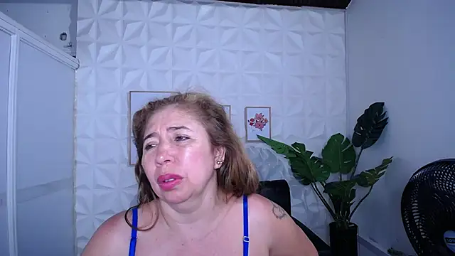 Valentinaa_mature's cam snapshot