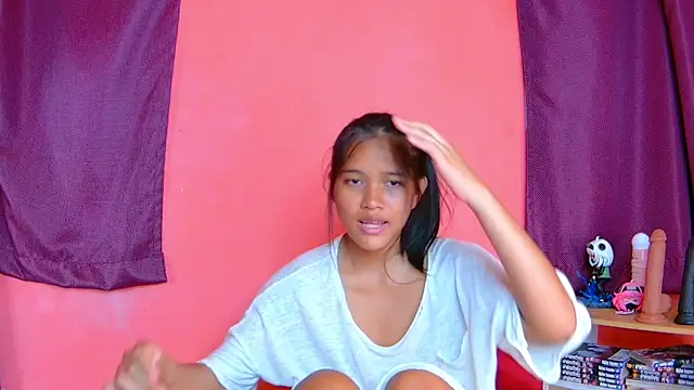 Natsu__ live sex cam