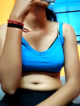 Minakshi-Gi live sex cam