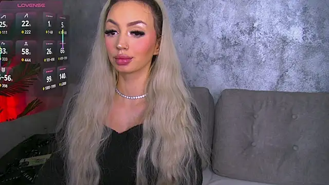 BambiKayyy live sex cam