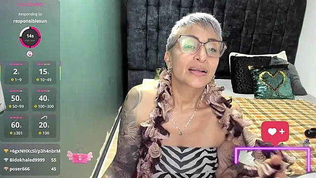 Charlotte__Gray's cam snapshot