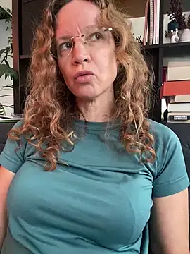 AnnikaRose live sex cam