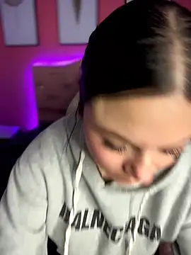 Megaan__More's cam snapshot