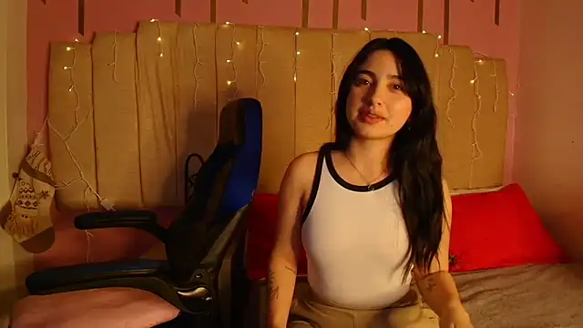 Damian_n_Maya's cam snapshot