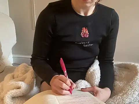 ijustturned18today's cam snapshot