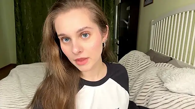 MiaBlanko's cam snapshot