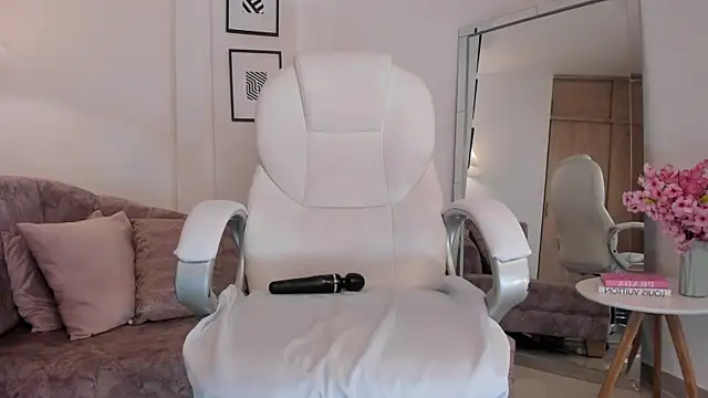 Saskia_litt live sex cam