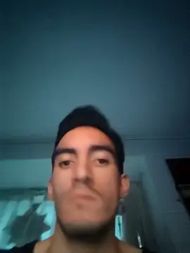 TommyMomentum live sex cam