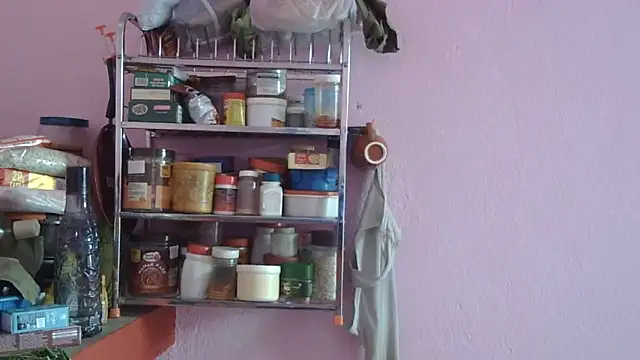 Pooja-suman's cam snapshot