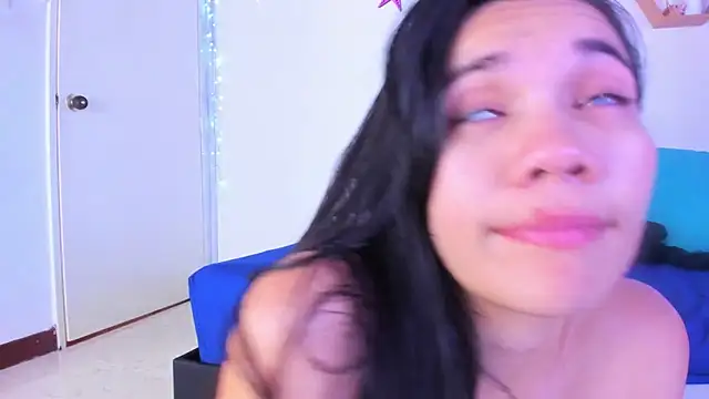 Emiily_Parkerr's cam snapshot