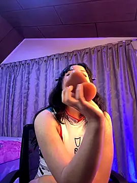 Eymmy_24's cam snapshot