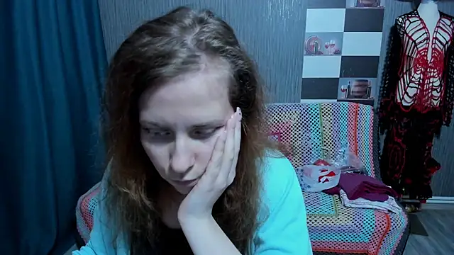 pa1e_pr1ncess's cam snapshot