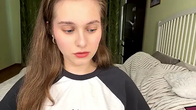 MiaBlanko's cam snapshot