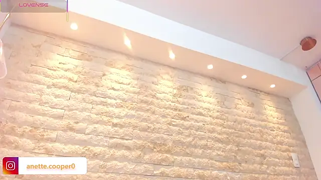 anette_cooper's cam snapshot