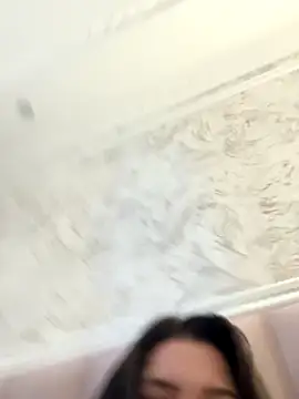 KikiWatson live sex cam