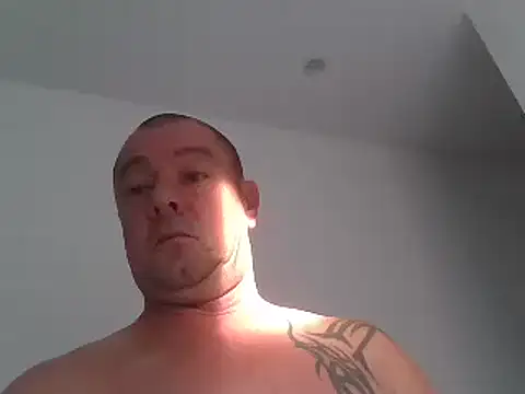 hugoboys4576 live sex cam