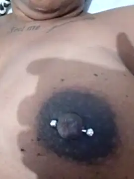 nessinha12 live sex cam