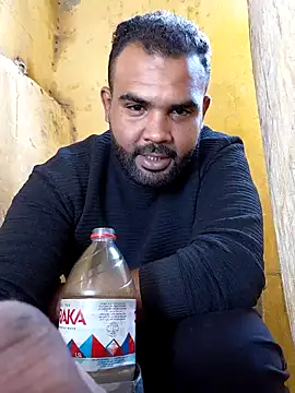 MOSLAHH live sex cam