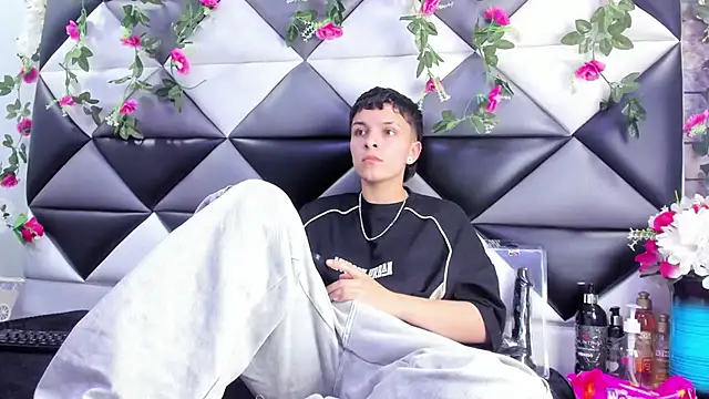 Megan_Thompson_ live sex cam