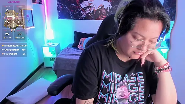 lucky-leah live sex cam