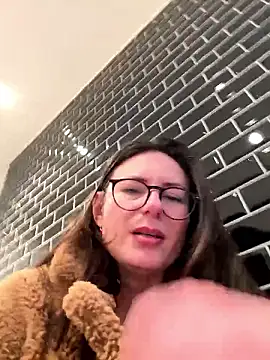 AvaFlowers6's cam snapshot