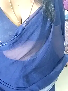 tamil_chitra12's cam snapshot